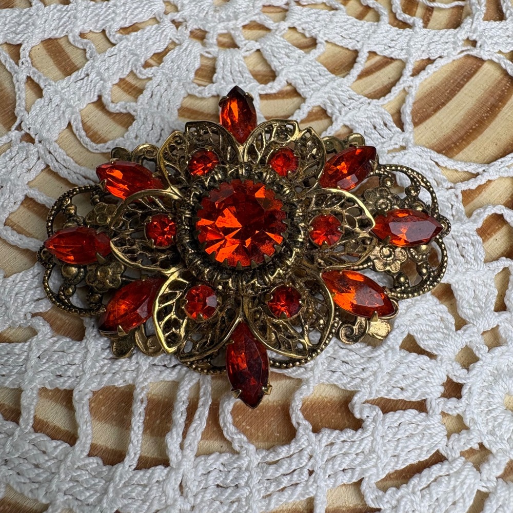 Vintage Unsigned GLOWING Orange Rhinestone Brooch Victorian Gothic Filigree